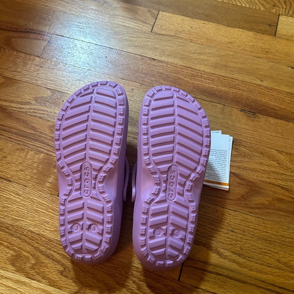 Crocs Classic Fleece Fur Lined Clogs Kids Youth Light Purple  Kids fuzzy purple crocs size junior 4